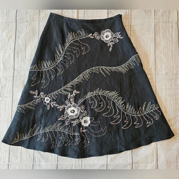 Anne Carson Dresses & Skirts - Anne Carson Size 8• 100% Linen Black Lined Embroidered Beaded Midi Skirt Fairy